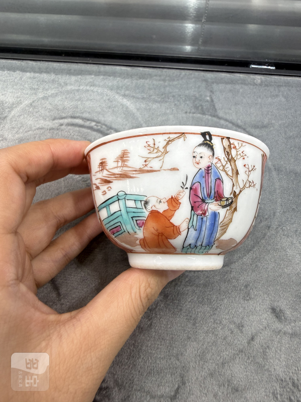 清乾隆广彩人物故事纹茶园 - 图2